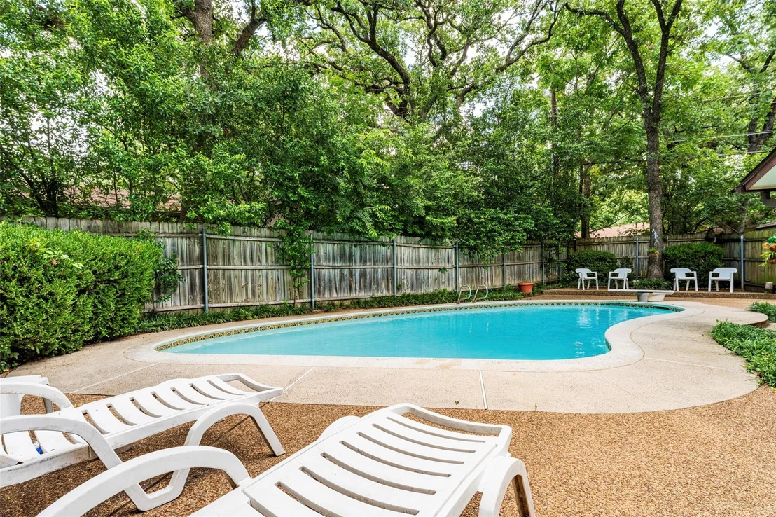 Photo of 2930 Duff Drive