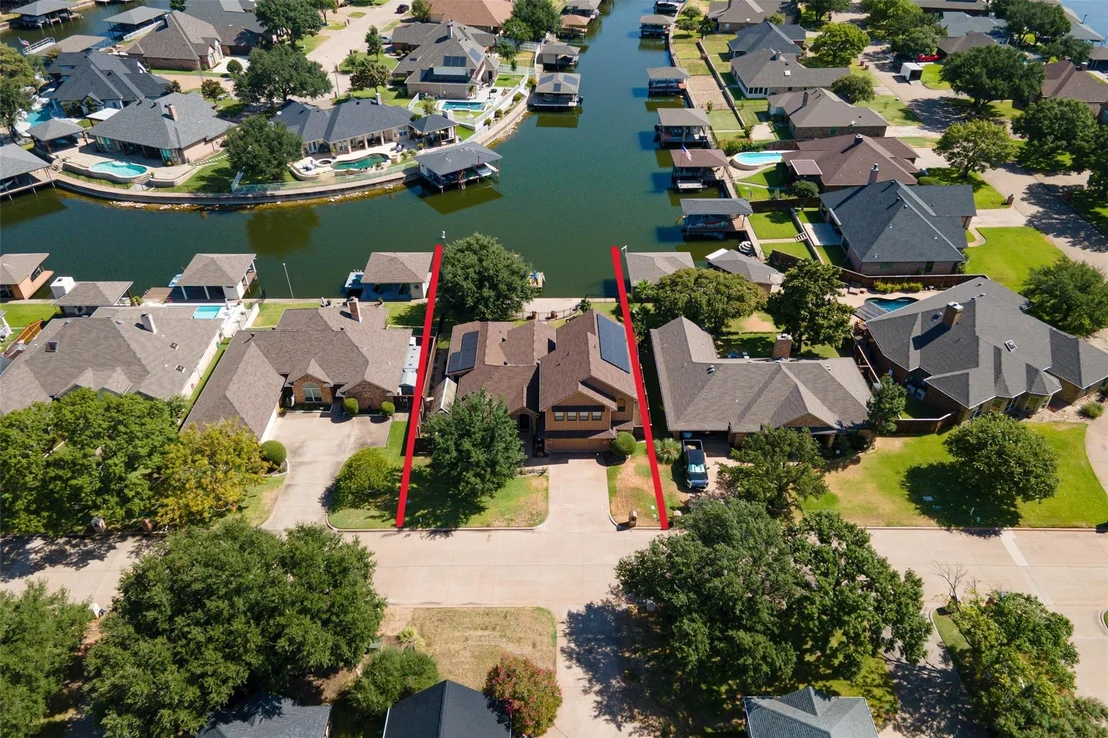 Photo of 2325 River Road