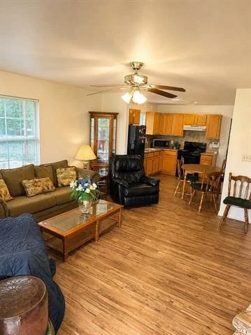Photo of 414 Tobe