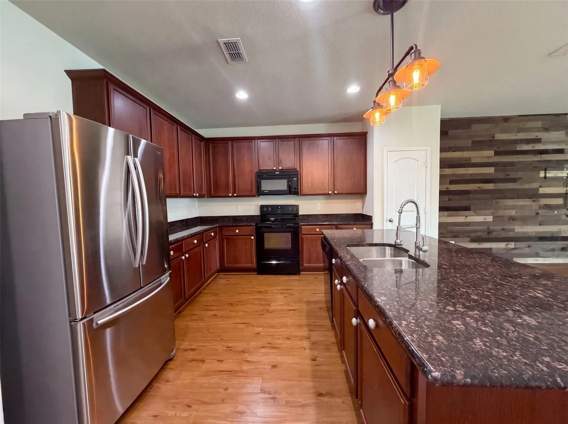 Photo of 9165 Blackstone Drive
