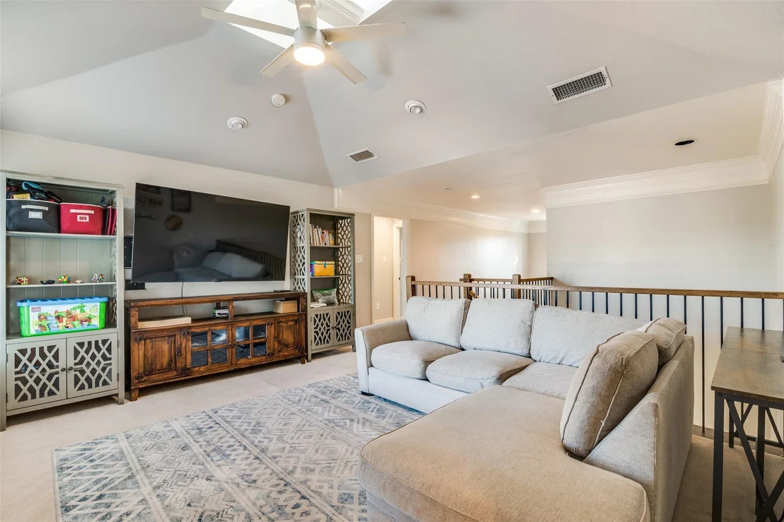 Photo of 8005 Rosemont Drive