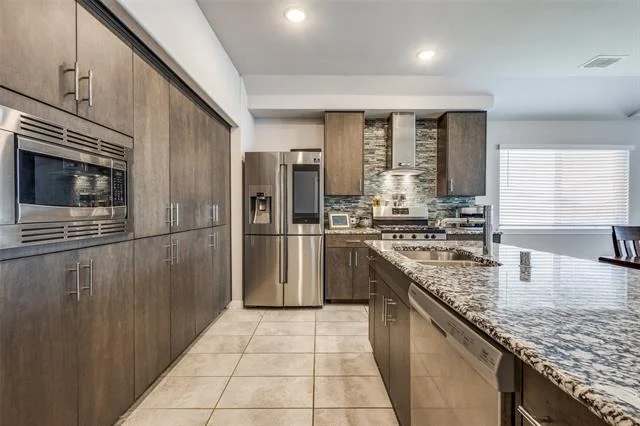 Photo of 1404 Rosebush Road