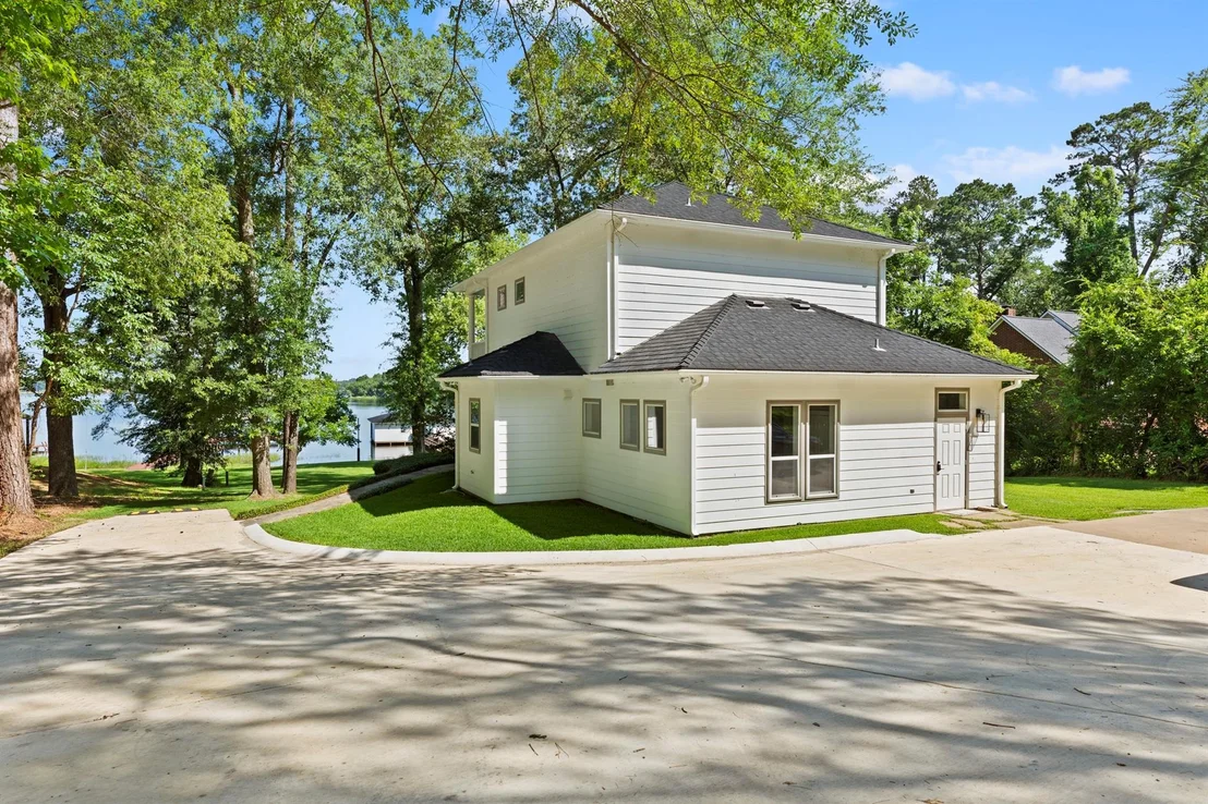 Photo of 18630 Eastside Road