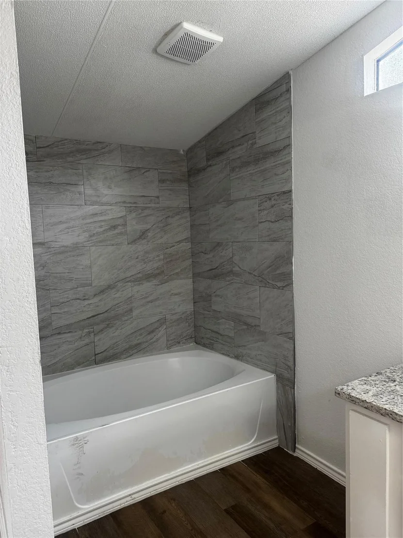 Photo of 1101 County Road 2405