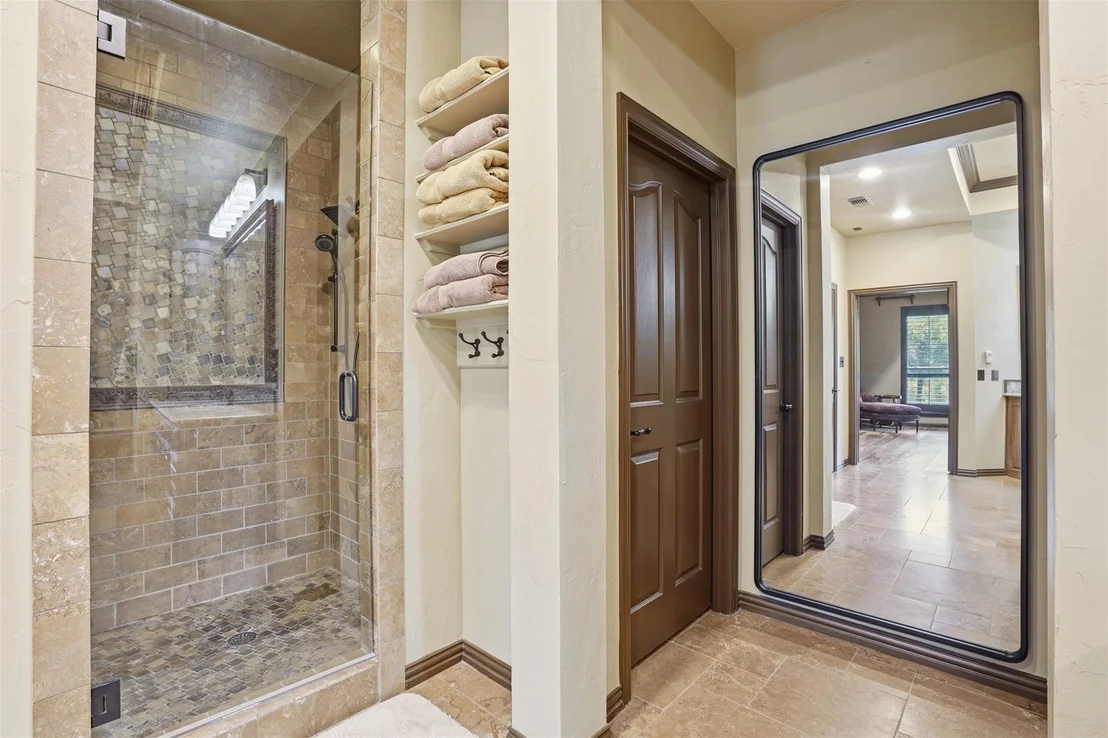 Photo of 9310 Bellechase Road