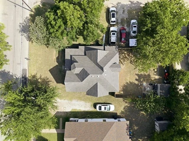 Photo of 303 N Douglas Avenue