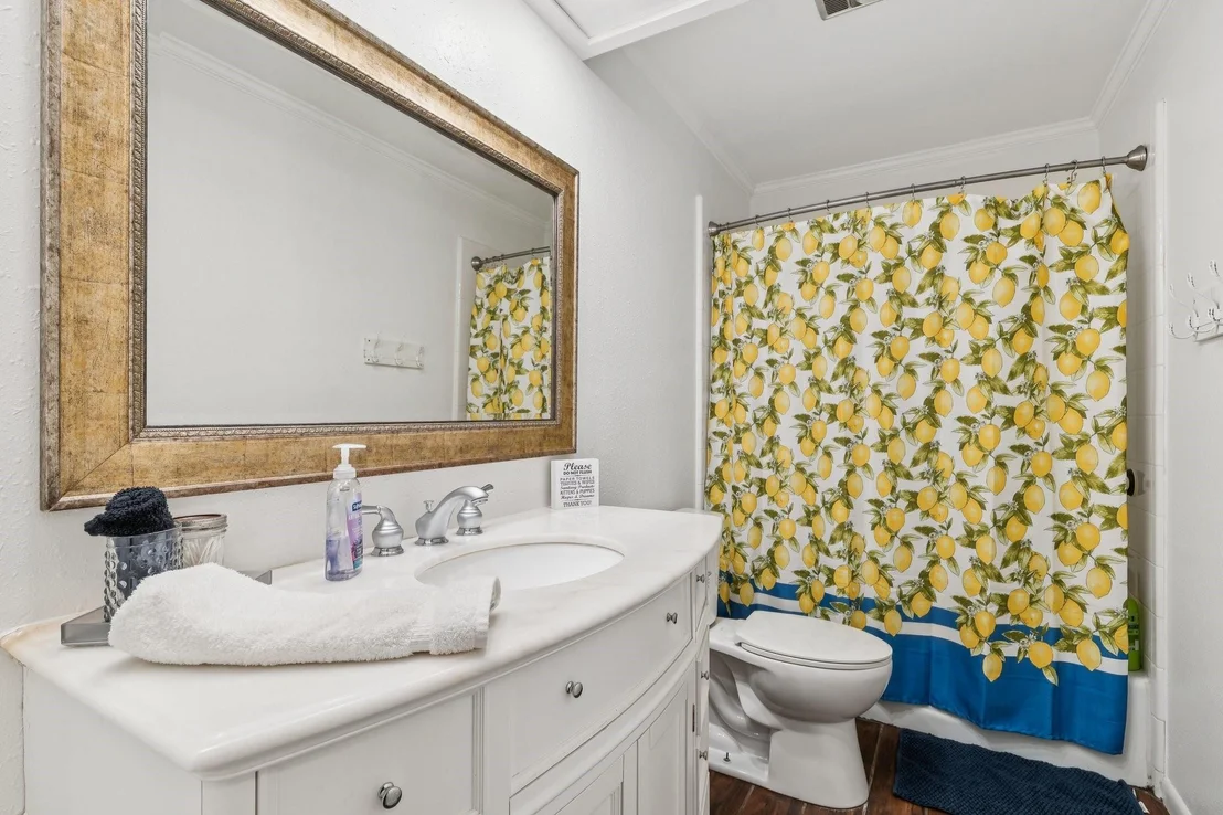 Photo of 2275 W Moonlight Drive