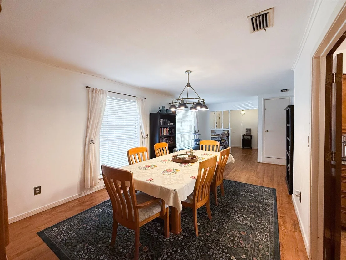 Photo of 417 W Mccart Street