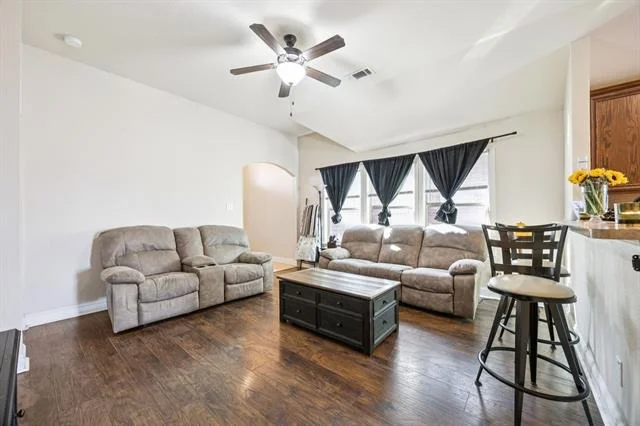 Photo of 1601 Applegate Way