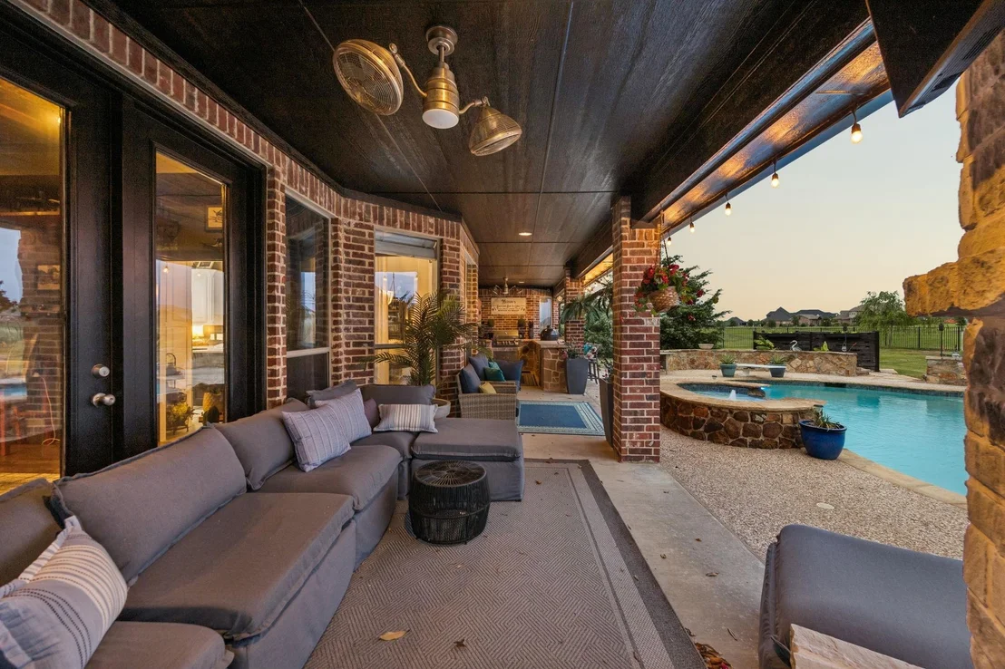 Photo of 2585 Wincrest Drive