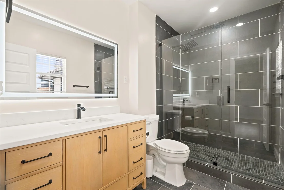 Photo of 106 E 3rd Street