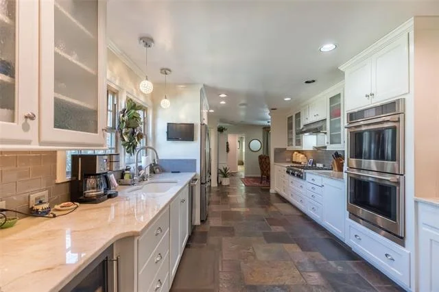 Photo of 1533 Elmwood Drive