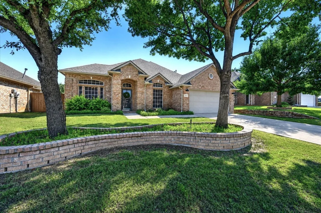 Photo of 2312 Regina Drive