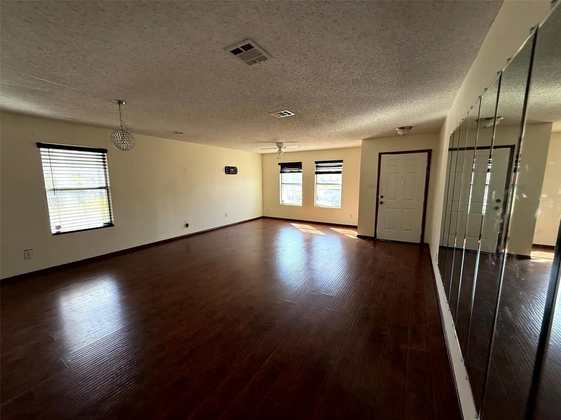 Photo of 7919 Mosstree Drive