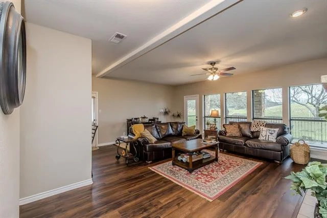 Photo of 1101 Eagle Point Circle