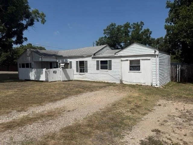 Photo of 3815 Beverly Drive