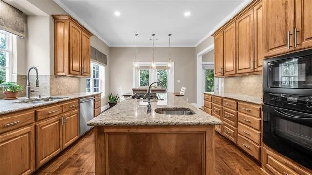 Photo of 2506 Oakbrook Circle