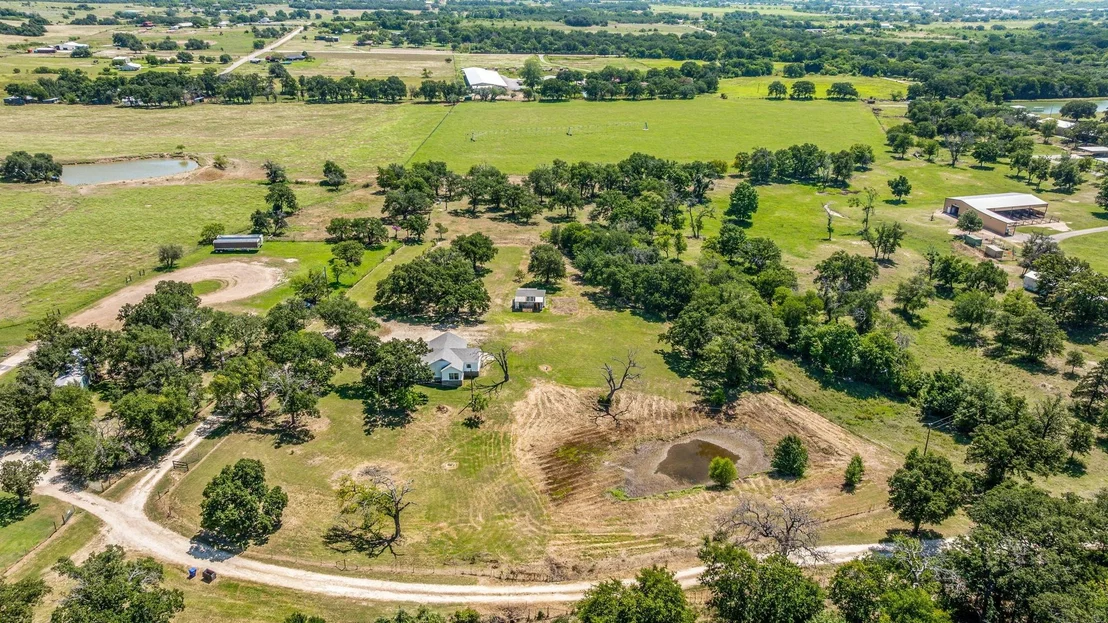 Photo of 688 Private Road 1152