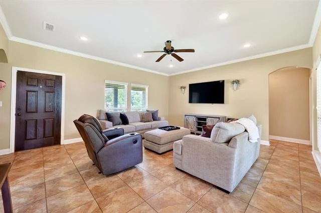 Photo of 220 Ebony Place