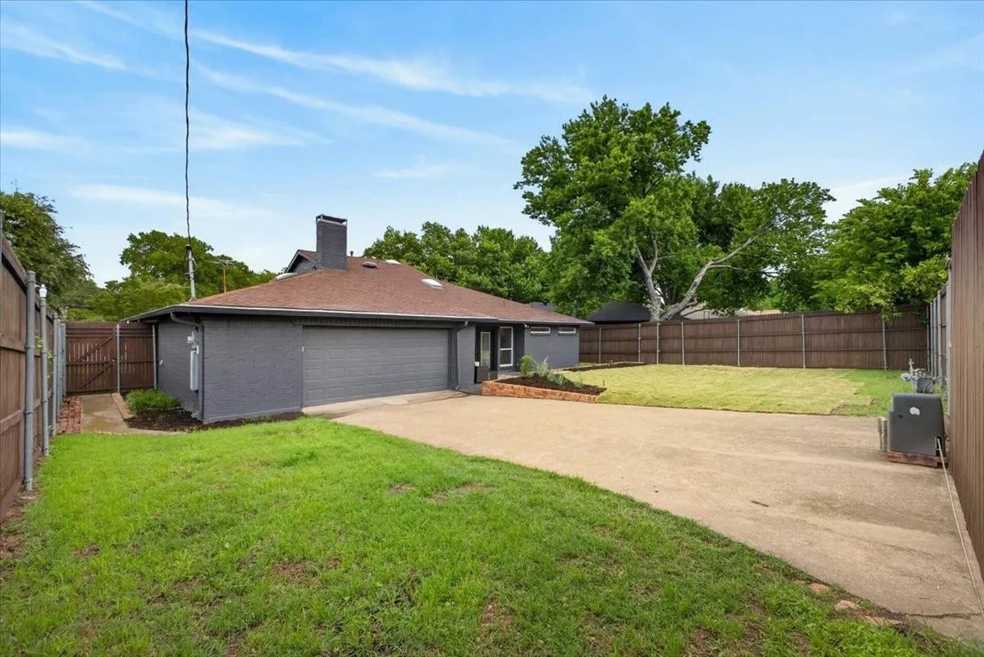 Photo of 3330 Sharpview Lane