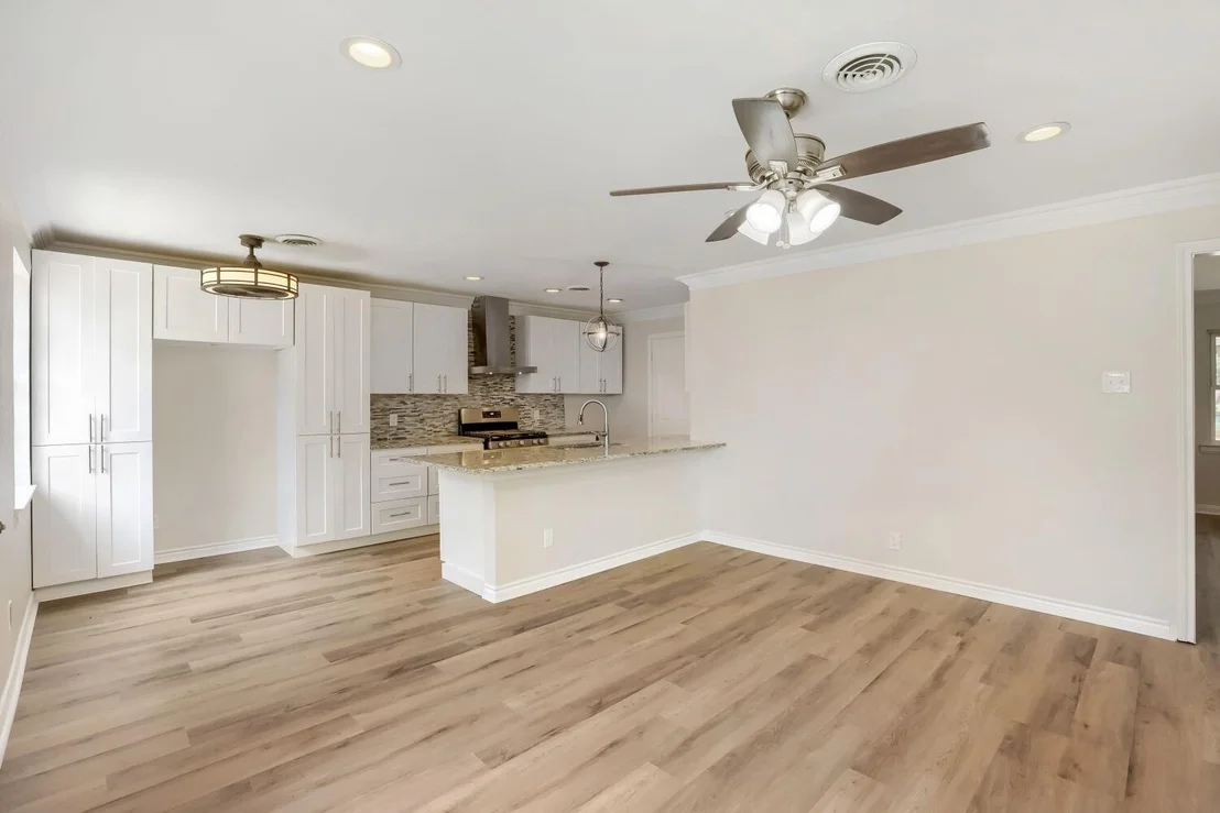 Photo of 1207 Ridgeway Drive