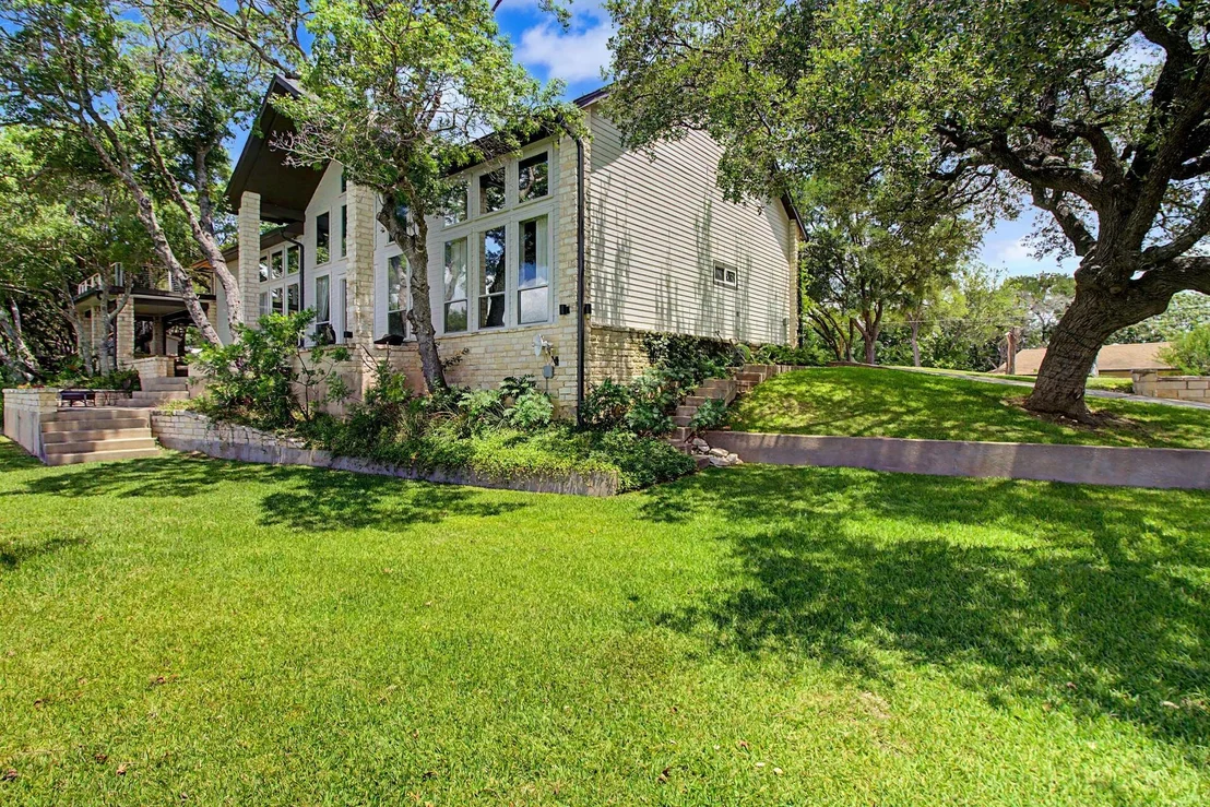 Photo of 131 Live Oak Drive