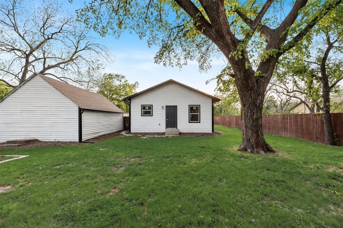 Photo of 1014 Trinity Street