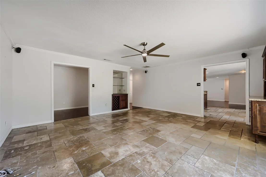 Photo of 6504 Genoa Road