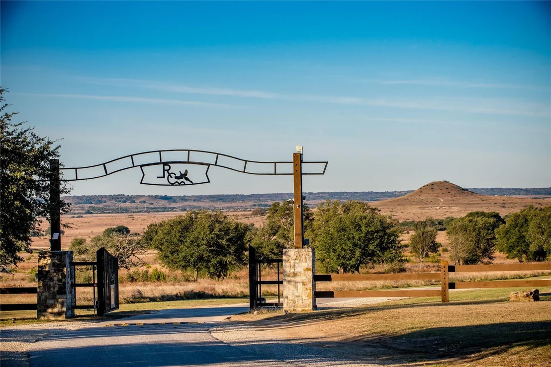 Photo of 305 Emma Jean Trail