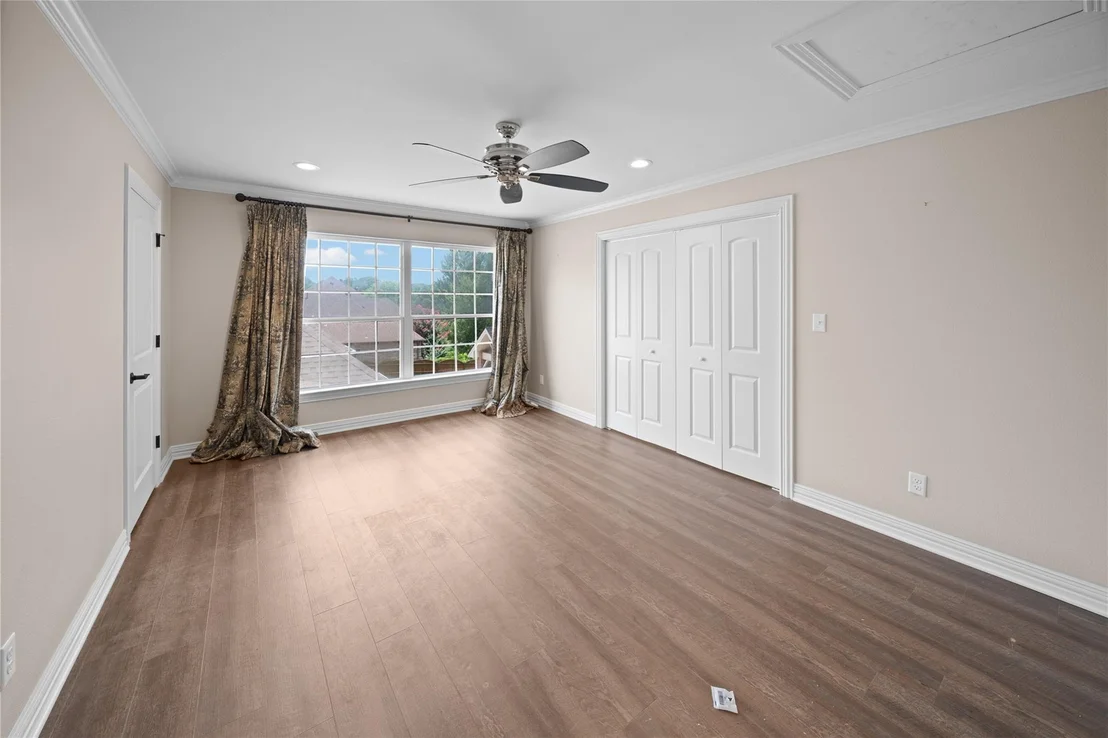 Photo of 7402 Hollytree Drive