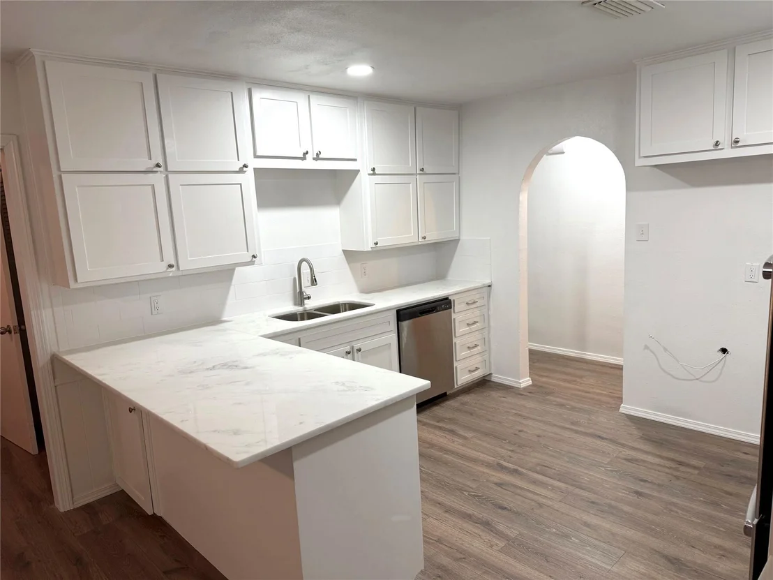 Photo of 520 Baker Drive