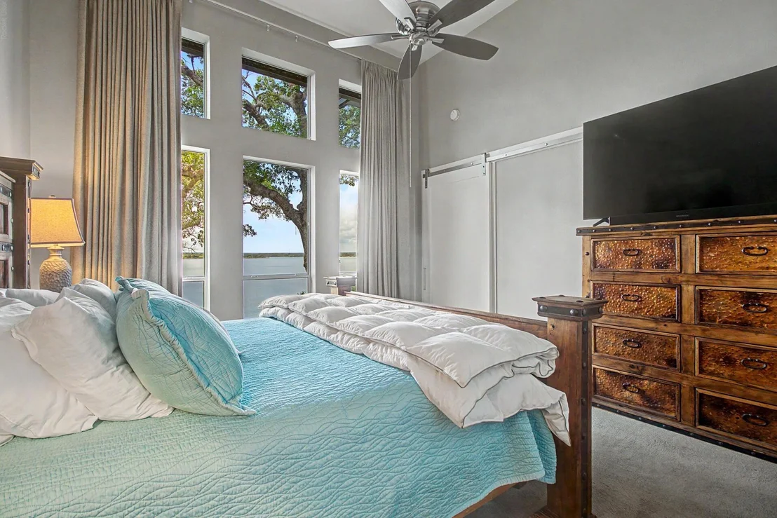 Photo of 131 Live Oak Drive