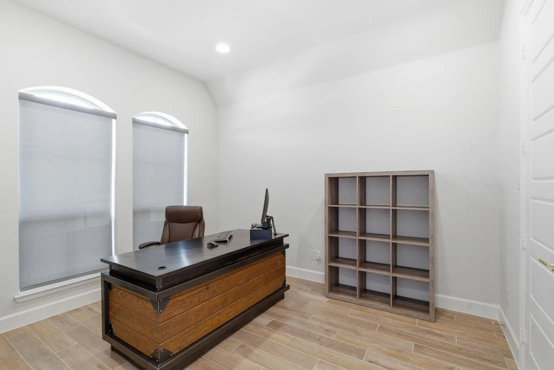 Photo of 915 Winter Cherry Lane