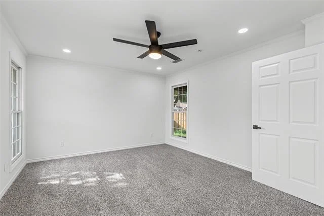 Photo of 2124 Parkhaven Drive