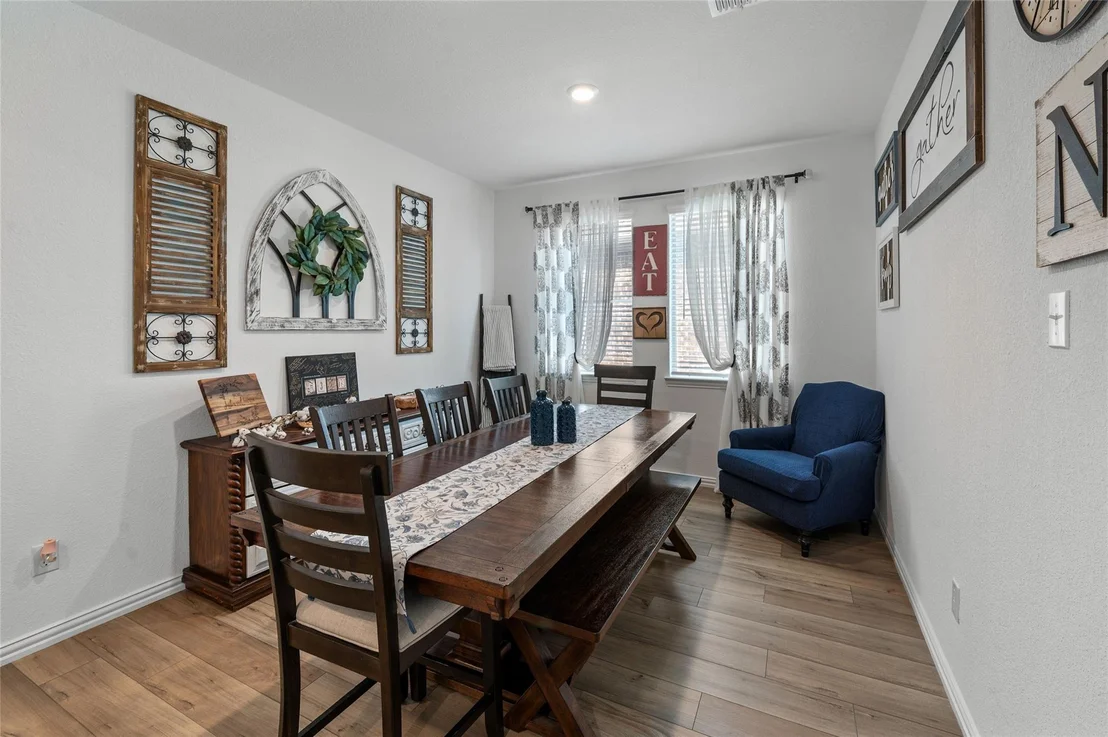 Photo of 1103 Daffodil Street
