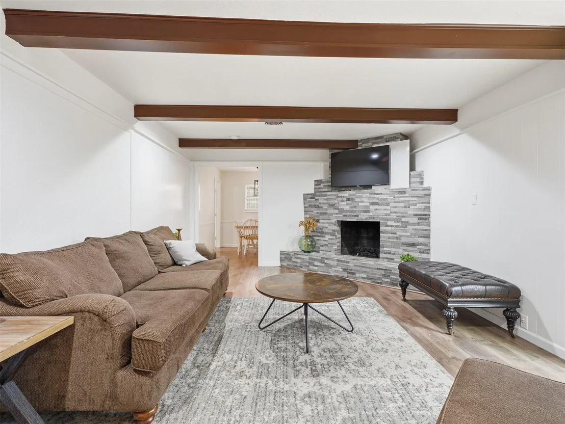 Photo of 2121 Canton Drive