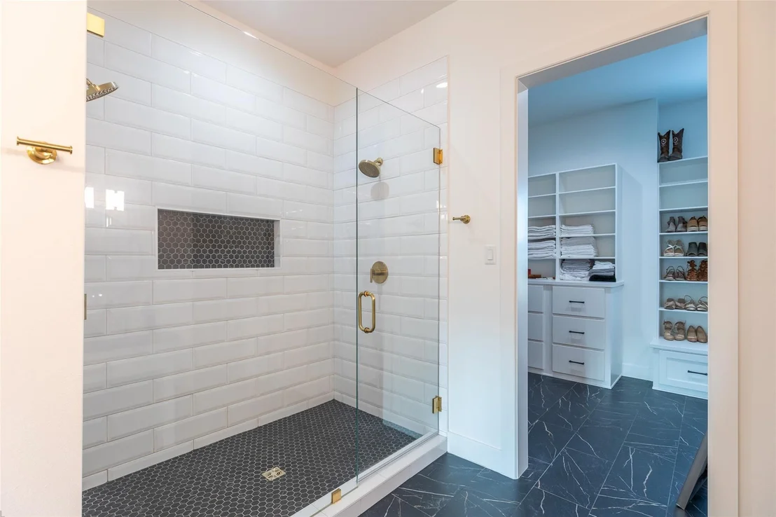 Photo of 8250 Drovers Lane