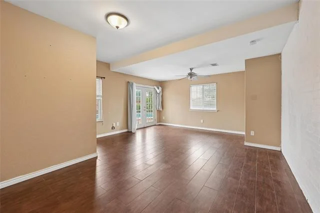 Photo of 828 Rockefeller Lane