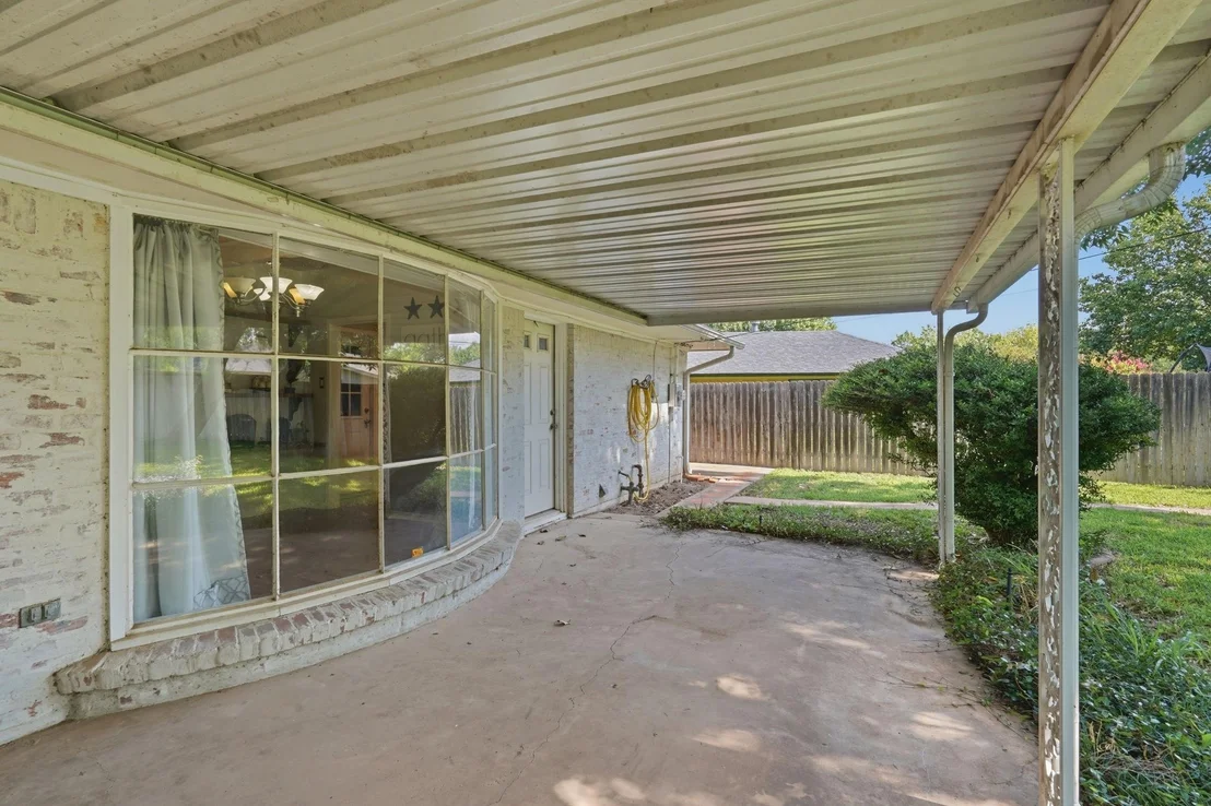 Photo of 858 Canyon Court