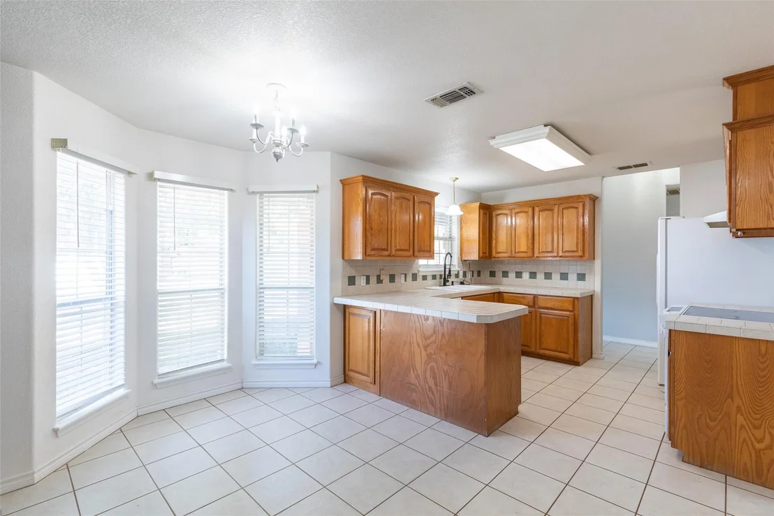 Photo of 717 Groves Road
