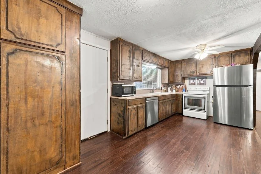 Photo of 1204 W 4th Street