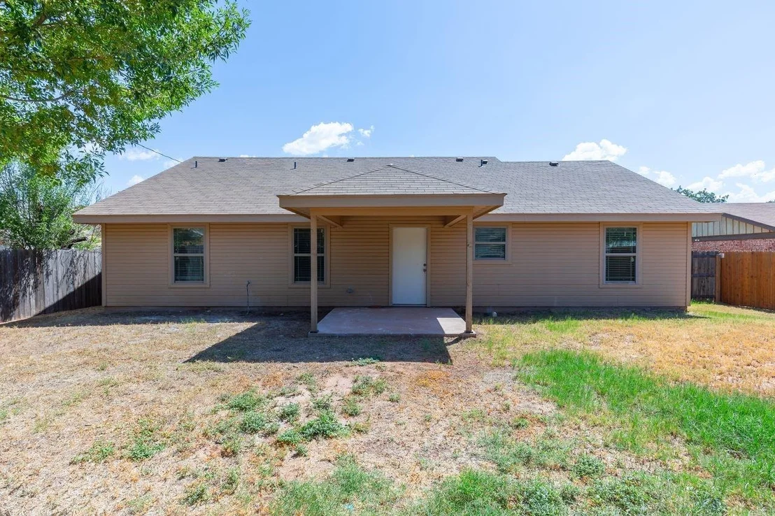 Photo of 2910 Wenwood Road