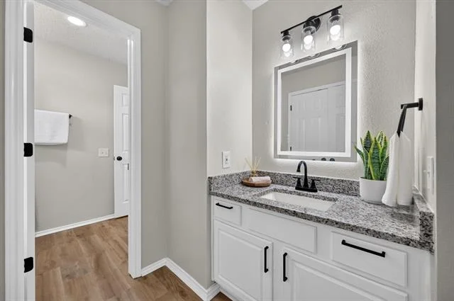 Photo of 2633 Lakeside Drive