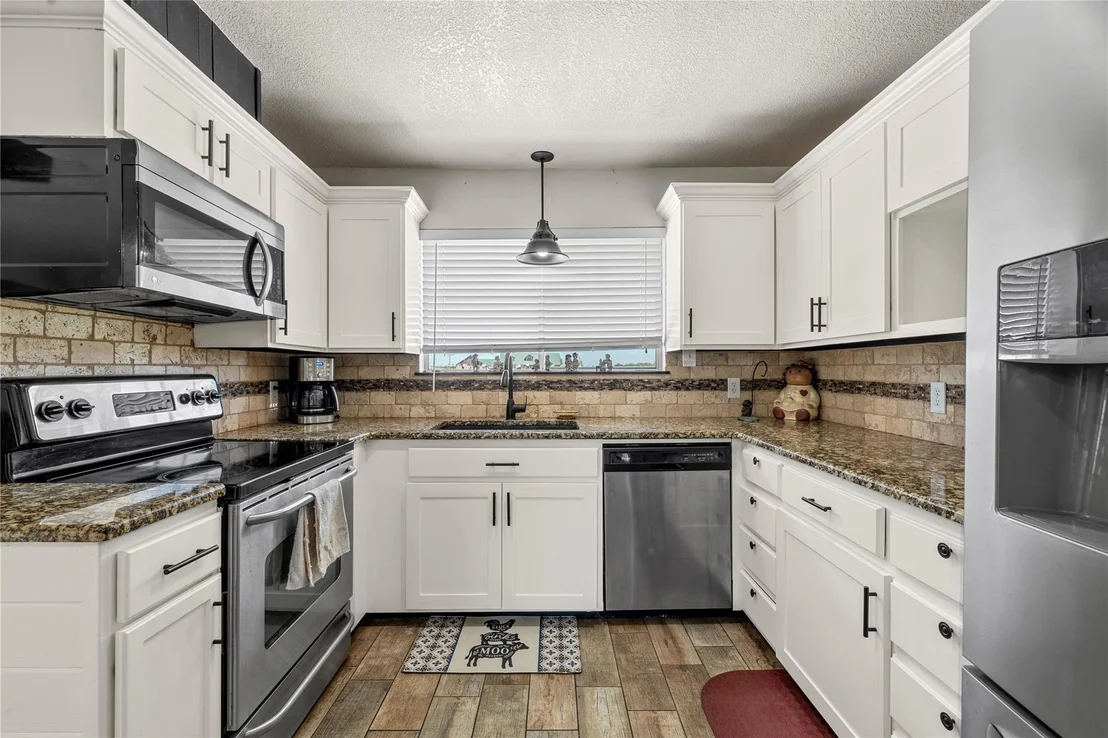 Photo of 5330 Leroy Parkway