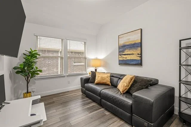 Photo of 520 Concho Street