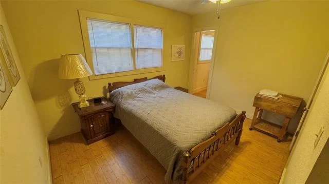 Photo of 3843 Mountain View