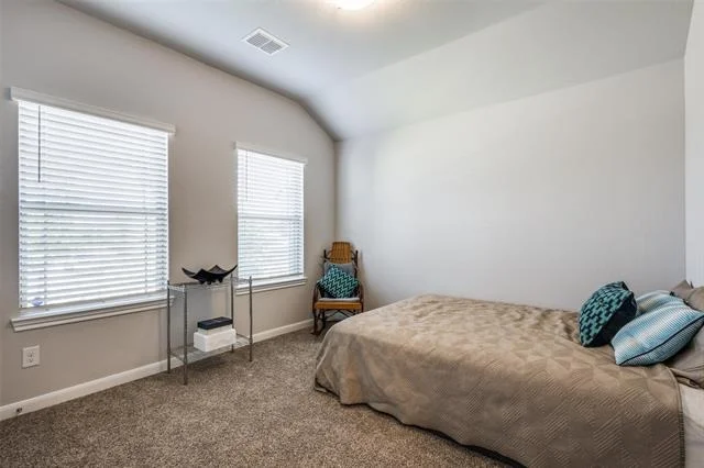 Photo of 1404 Rosebush Road