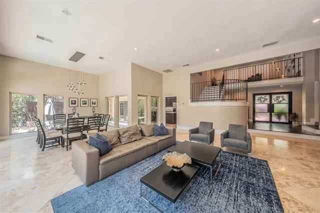 Photo of 1406 Riverview Drive