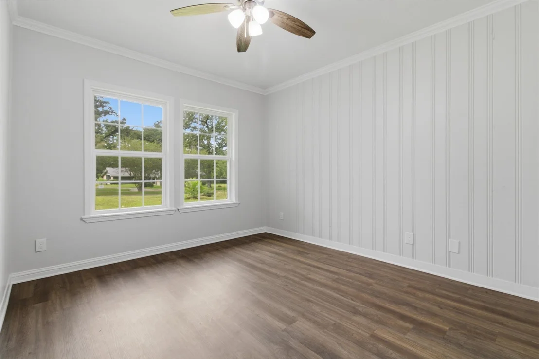 Photo of 325 Sunset Boulevard