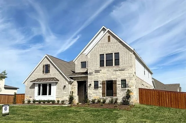 Photo of 817 Headwaters Drive